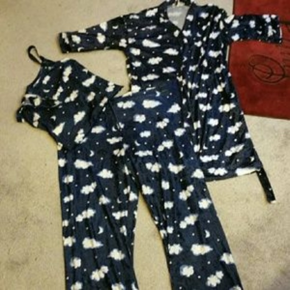 ISO Moon Rocket velour pajama set cloud print - Picture 1 of 3